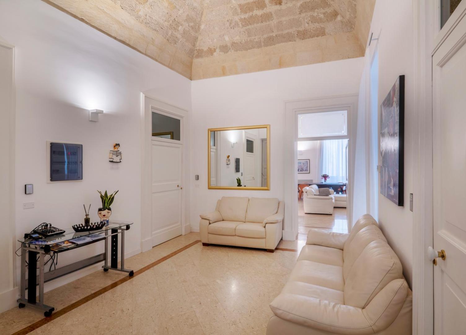 Vianna Suites Spa Λέτσε Εξωτερικό φωτογραφία