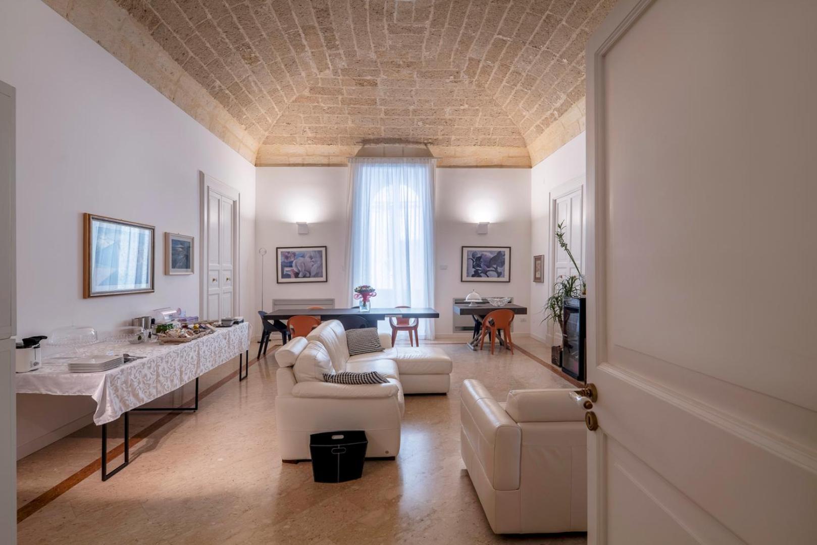Vianna Suites Spa Λέτσε Εξωτερικό φωτογραφία